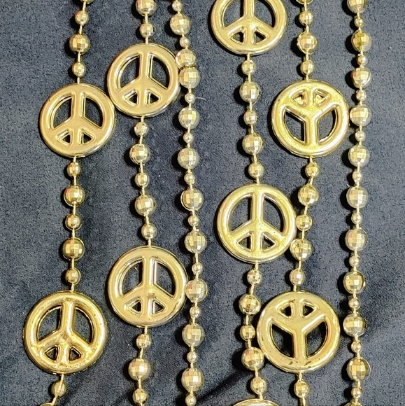 10 NECKLACES-PEACE SIGNS (2)&DISCO BALLS - Picture 3 of 7